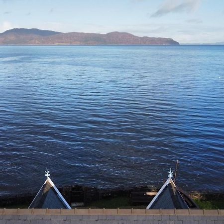 Carnmhor, Isle Of Skye - Stunning 242 Year Old Cottage On Its Own Sea Shore! Breakish Ngoại thất bức ảnh