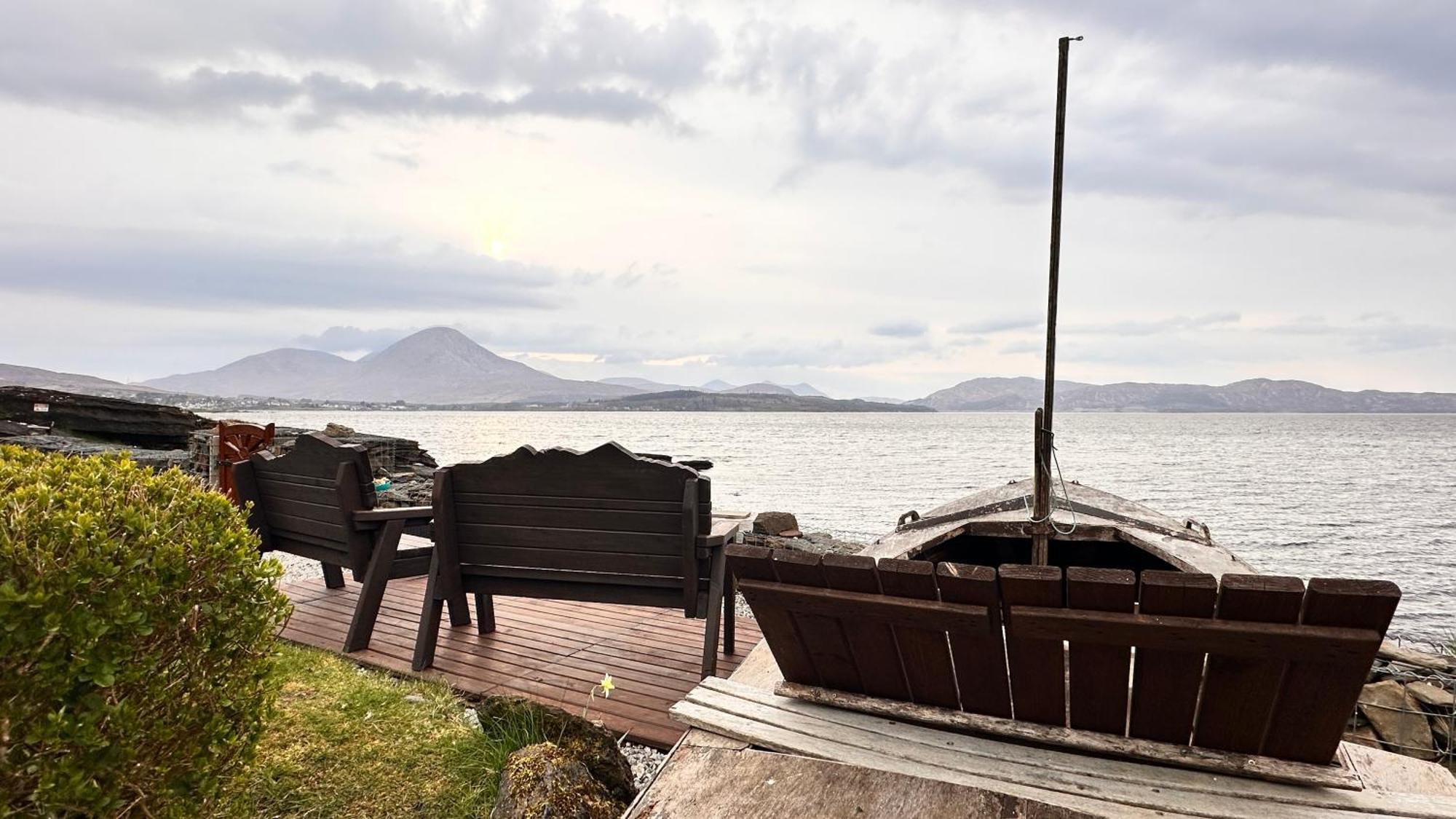 Carnmhor, Isle Of Skye - Stunning 242 Year Old Cottage On Its Own Sea Shore! Breakish Ngoại thất bức ảnh